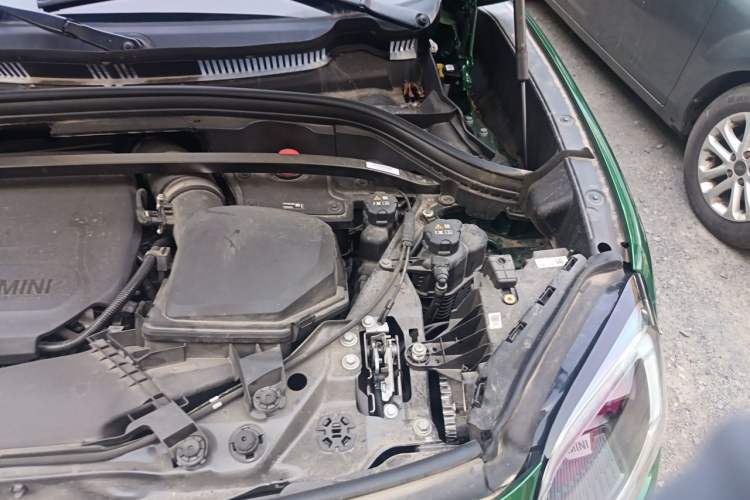 Used MINI JCM COUNTRYMAN  Engine Bay Left