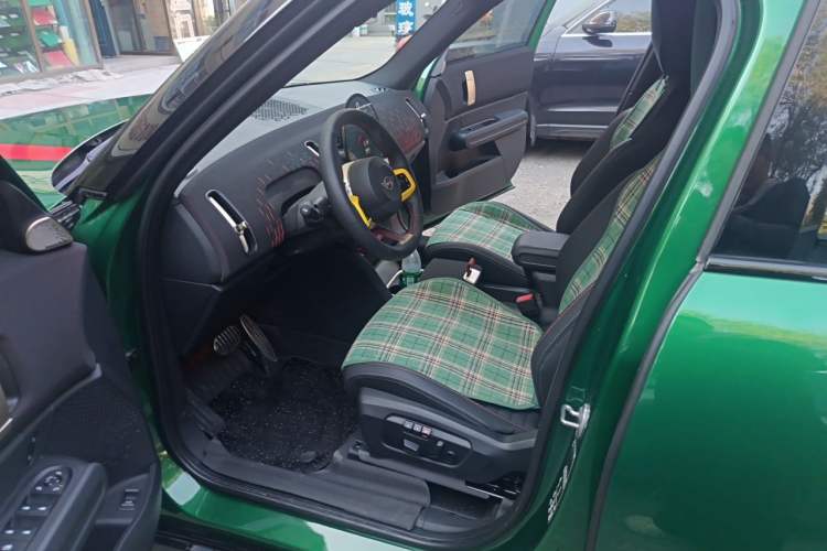 Used MINI JCM COUNTRYMAN  Left Front Seat