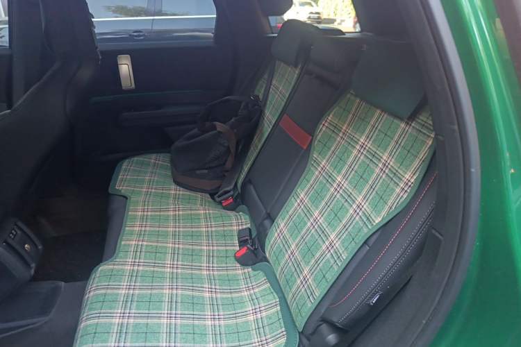Used MINI JCM COUNTRYMAN  Left Rear Seat