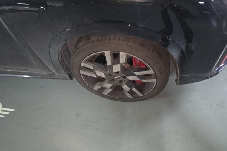 Used MINI JCM COUNTRYMAN 2024 2.0T JOHN COOPER WORKS Right Front Wheel Hub