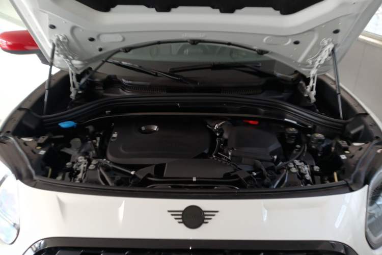 Used MINI JCM COUNTRYMAN 2024 2.0T JOHN COOPER WORKS Engine Bay