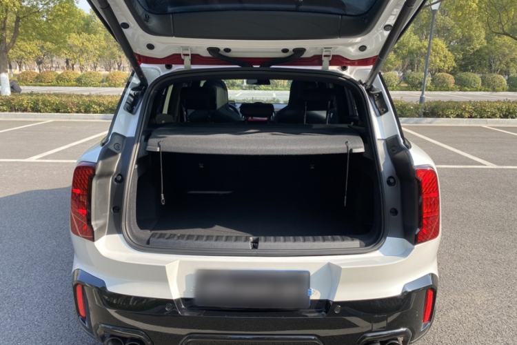 Used MINI JCM COUNTRYMAN 2024 2.0T JOHN COOPER WORKS Trunk