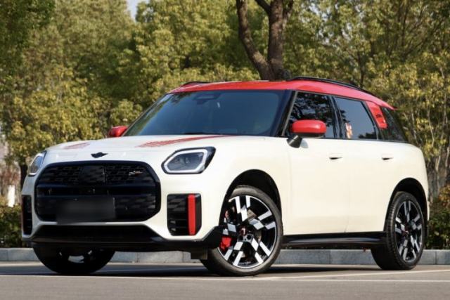 Used MINI JCM COUNTRYMAN 2024 2.0T JOHN COOPER WORKS