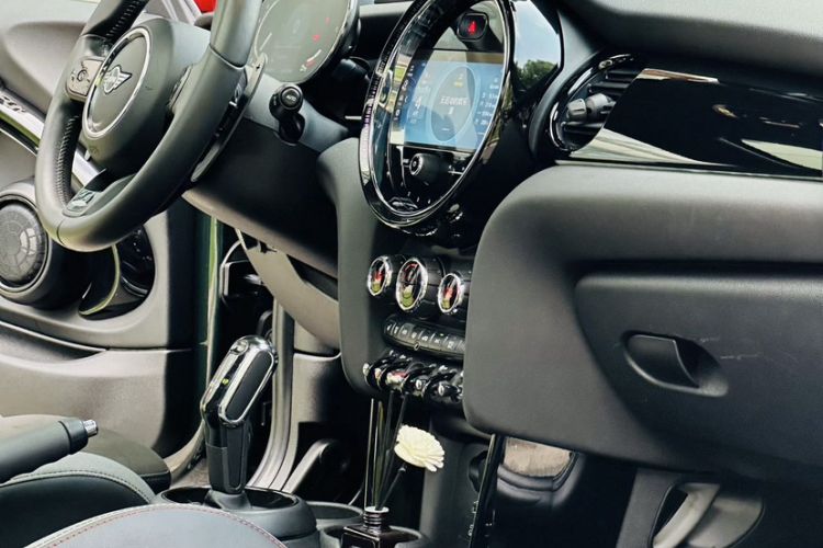 Used MINI JCW 2022 2.0T JOHN COOPER WORKS ALL-IN Interior 2