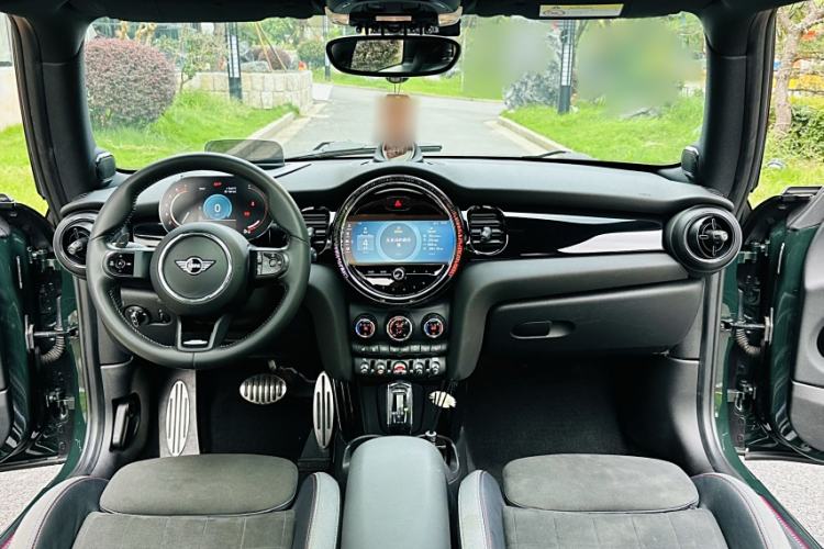 Used MINI JCW 2022 2.0T JOHN COOPER WORKS ALL-IN Interior 3
