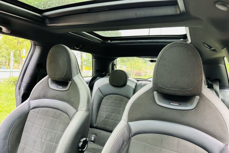 Used MINI JCW 2022 2.0T JOHN COOPER WORKS ALL-IN Interior 4