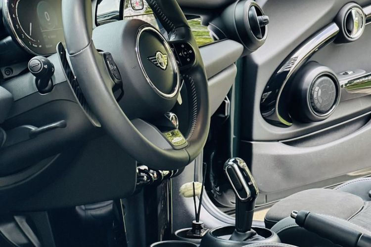 Used MINI JCW 2022 2.0T JOHN COOPER WORKS ALL-IN Interior 5
