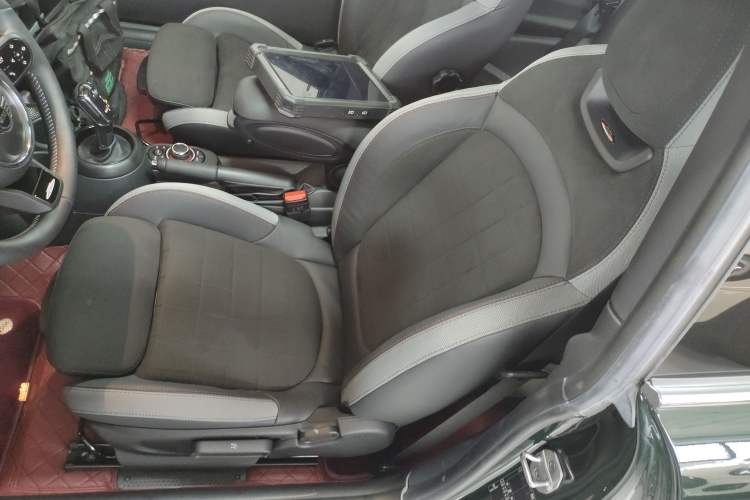 Used MINI JCW 2022 2.0T JOHN COOPER WORKS ALL-IN Left Front Seat