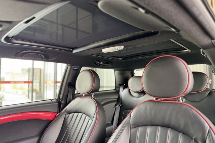 Used MINI JCW 2013 1.6T JOHN COOPER WORKS Interior 3