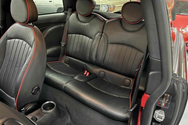 Used MINI JCW 2013 1.6T JOHN COOPER WORKS Interior 5