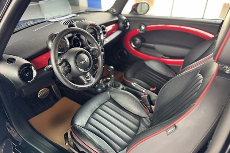 Used MINI JCW 2013 1.6T JOHN COOPER WORKS Interior 6