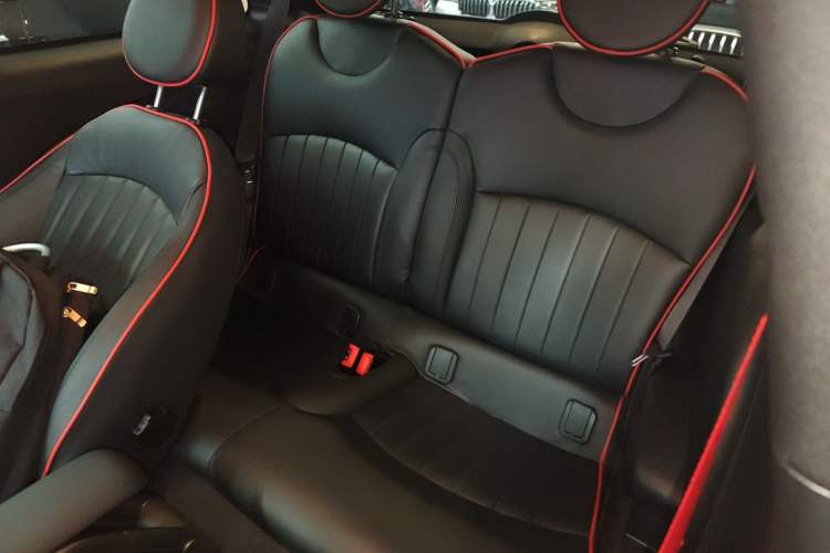 Used MINI JCW 2013 1.6T JOHN COOPER WORKS Left Rear Seat