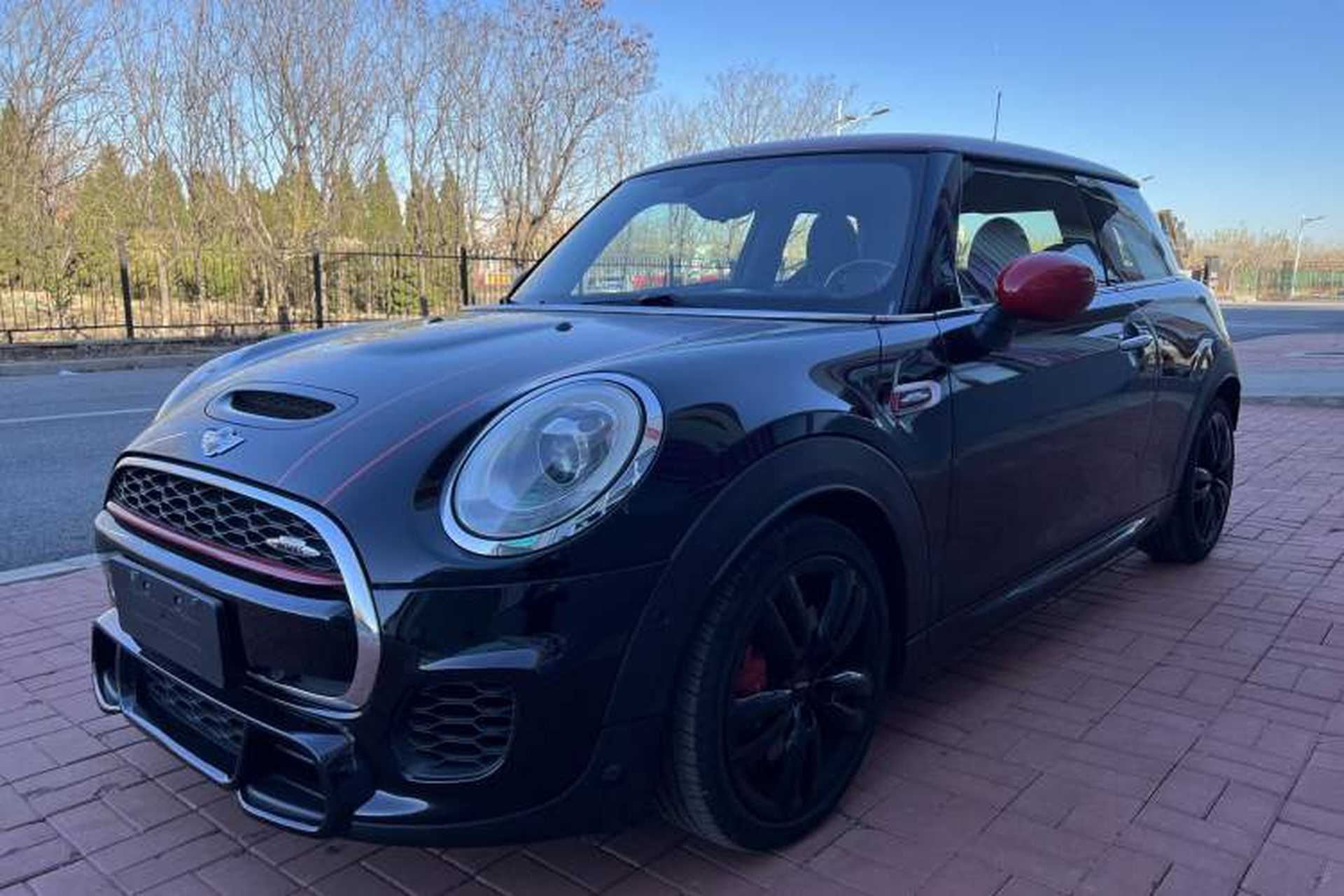 Used MINI JCW 2015 2.0T JOHN COOPER WORKS Front Left 45 Deg