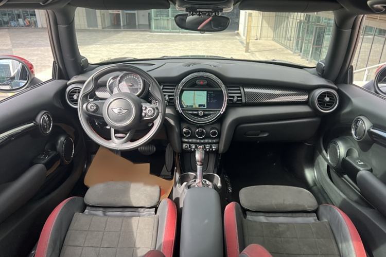 Used MINI JCW 2015 2.0T JOHN COOPER WORKS Interior 1