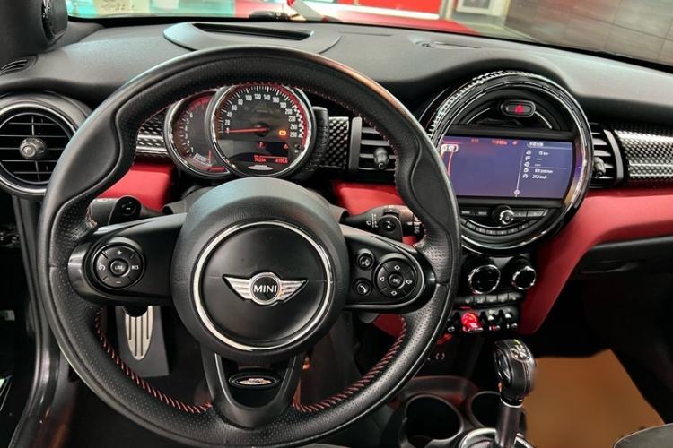 Used MINI JCW 2015 2.0T JOHN COOPER WORKS Interior 1