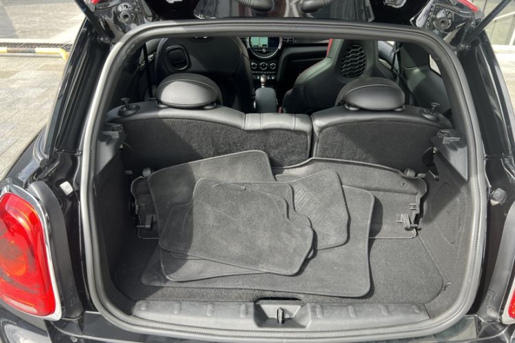 Used MINI JCW 2015 2.0T JOHN COOPER WORKS Interior 6
