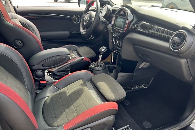 Used MINI JCW 2015 2.0T JOHN COOPER WORKS Interior 8