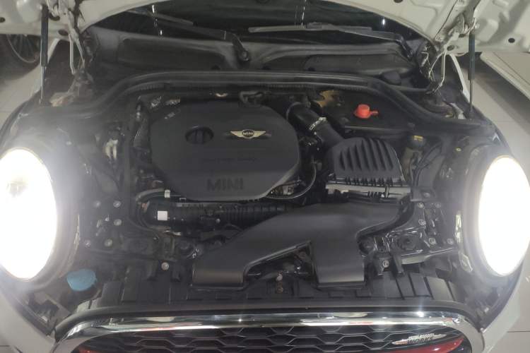 Used MINI JCW 2015 2.0T JOHN COOPER WORKS Engine Bay
