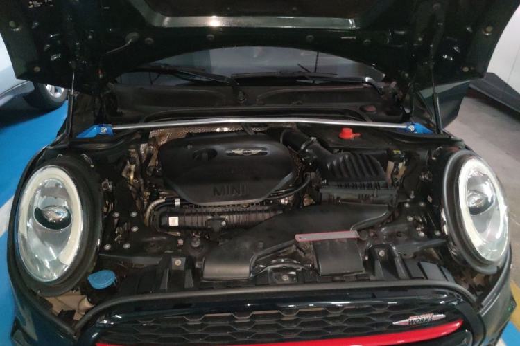 Used MINI JCW 2015 2.0T JOHN COOPER WORKS Engine Bay