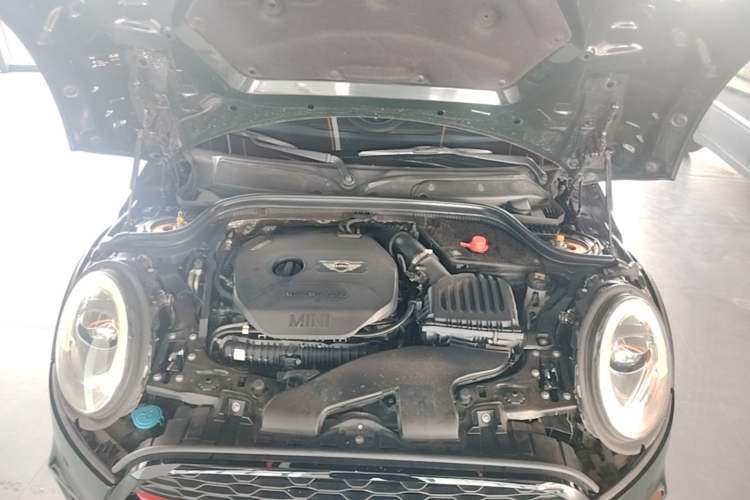 Used MINI JCW 2015 2.0T JOHN COOPER WORKS Engine Bay