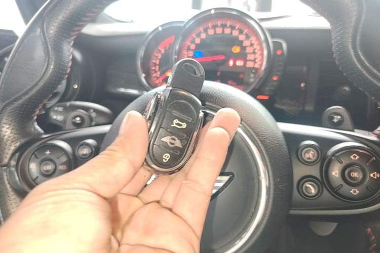 Used MINI JCW 2015 2.0T JOHN COOPER WORKS Interior 1