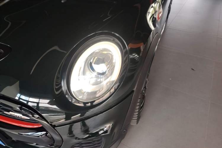 Used MINI JCW 2015 2.0T JOHN COOPER WORKS Left Front Headlight