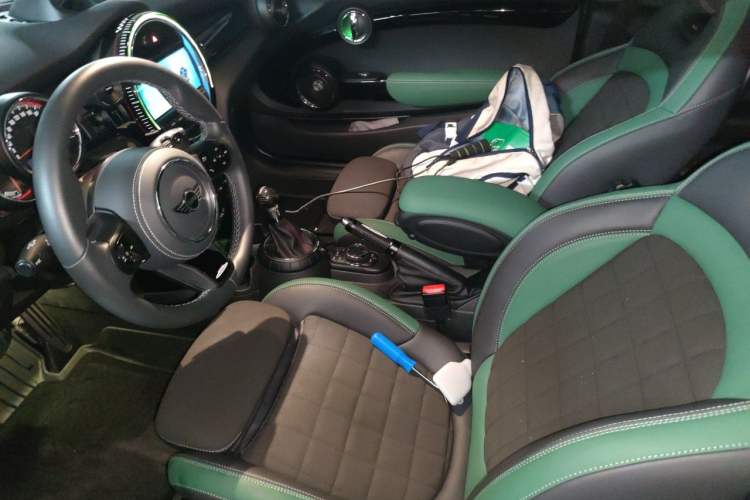 Used MINI JCW 2015 2.0T JOHN COOPER WORKS Left Front Seat