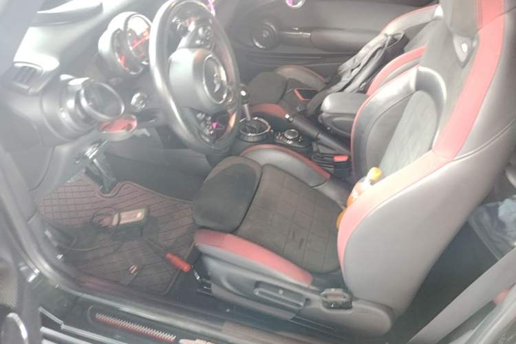 Used MINI JCW 2015 2.0T JOHN COOPER WORKS Left Front Seat