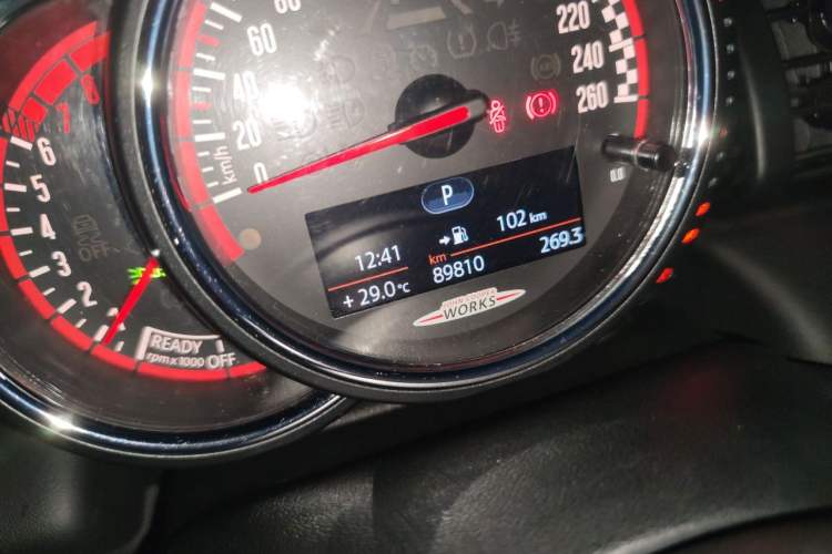 Used MINI JCW 2015 2.0T JOHN COOPER WORKS Odometer Close Up