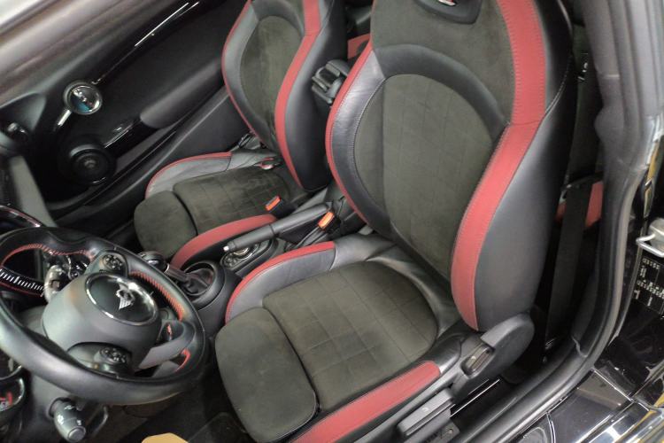 Used MINI JCW 2017 2.0T JOHN COOPER WORKS Avant-Garde Left Front Seat