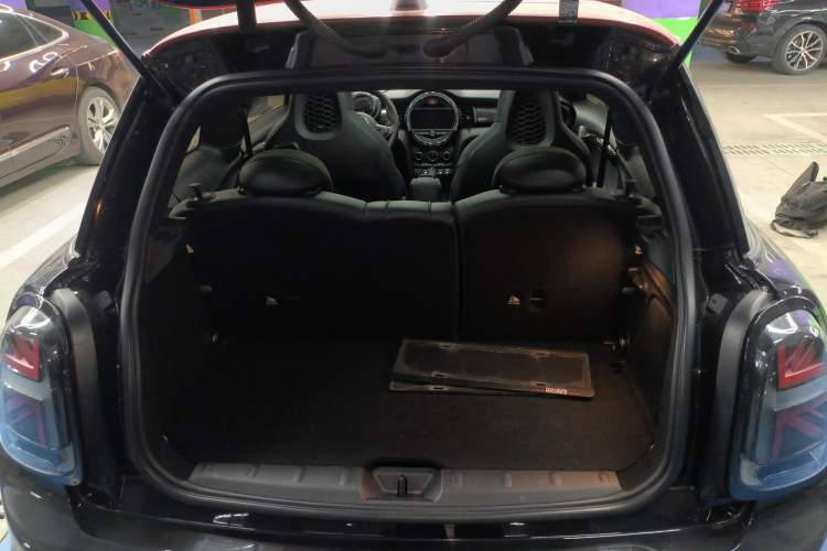 Used MINI JCW 2017 2.0T JOHN COOPER WORKS Avant-Garde Trunk