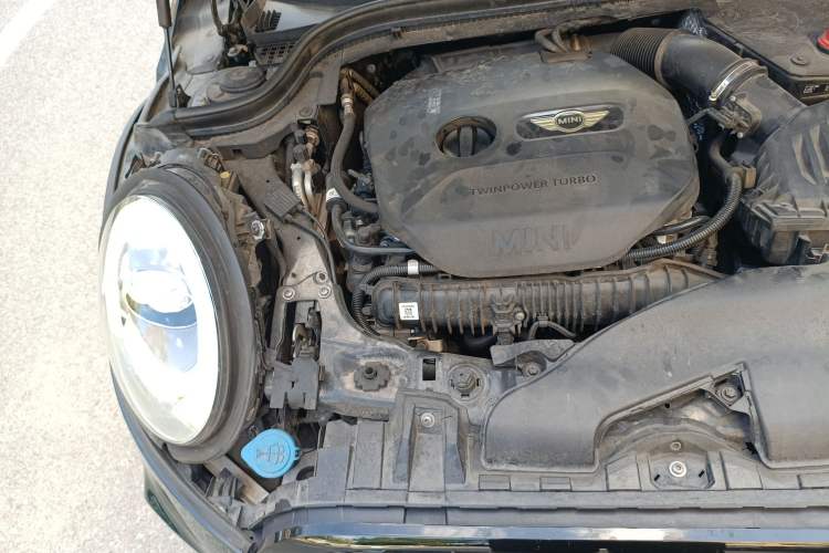 Used MINI JCW 2017 2.0T JOHN COOPER WORKS Engine Bay Right