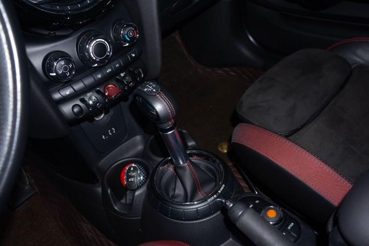 Used MINI JCW 2017 2.0T JOHN COOPER WORKS Gear Lever