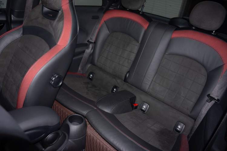 Used MINI JCW 2017 2.0T JOHN COOPER WORKS Interior 3