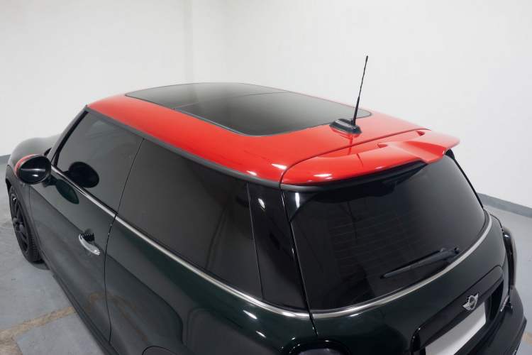 Used MINI JCW 2017 2.0T JOHN COOPER WORKS Roof