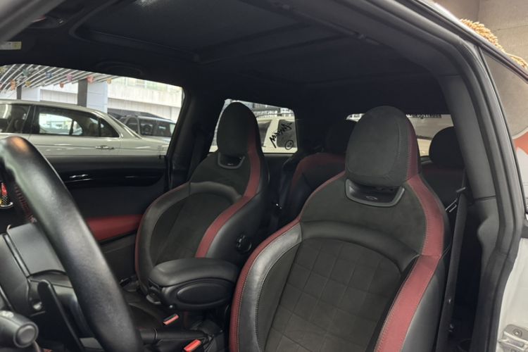 Used MINI JCW 2017 2.0T JOHN COOPER WORKS Interior 1