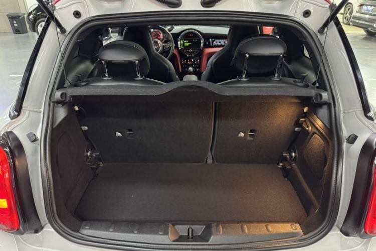 Used MINI JCW 2017 2.0T JOHN COOPER WORKS Interior 11