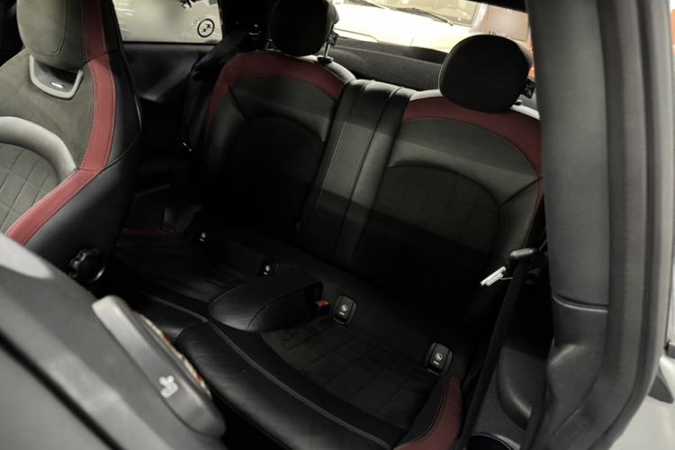 Used MINI JCW 2017 2.0T JOHN COOPER WORKS Interior 12