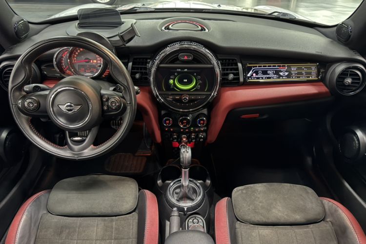 Used MINI JCW 2017 2.0T JOHN COOPER WORKS Interior 7