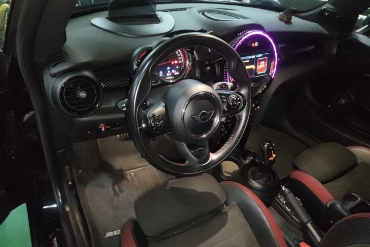 Used MINI JCW 2018 2.0T JOHN COOPER WORKS ALL-IN Center Console