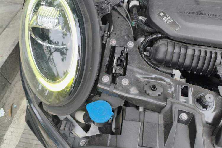 Used MINI JCW 2018 2.0T JOHN COOPER WORKS Engine Bay Right