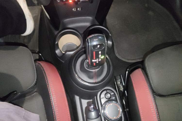 Used MINI JCW 2018 2.0T JOHN COOPER WORKS ALL-IN Gear Lever