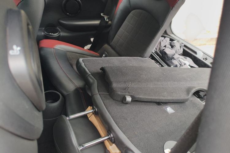 Used MINI JCW 2018 2.0T JOHN COOPER WORKS Left Rear Seat