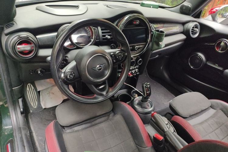 Used MINI JCW 2018 2.0T JOHN COOPER WORKS ALL-IN Center Console