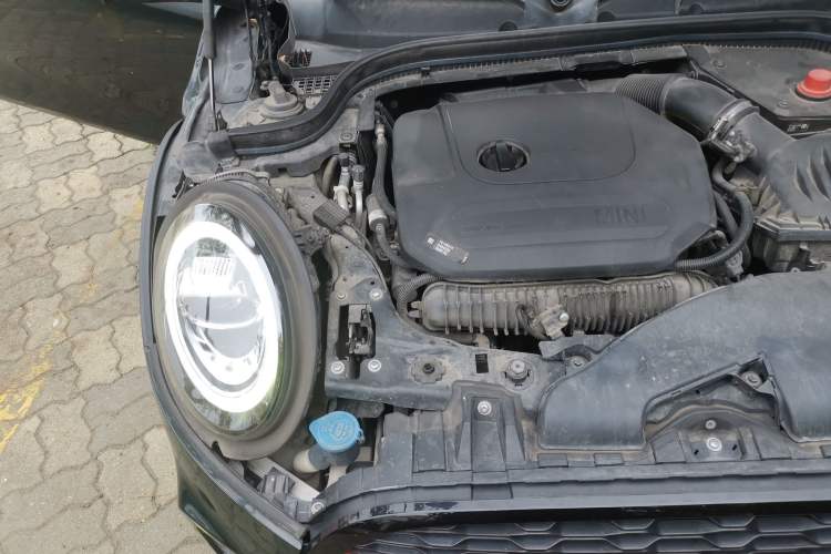Used MINI JCW 2018 2.0T JOHN COOPER WORKS ALL-IN Engine Bay Right