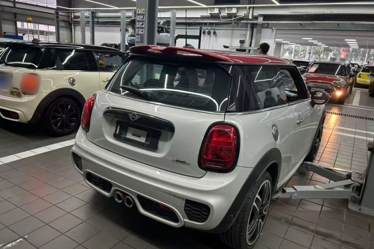 Used MINI JCW 2018 2.0T JOHN COOPER WORKS ALL-IN Exterior 5