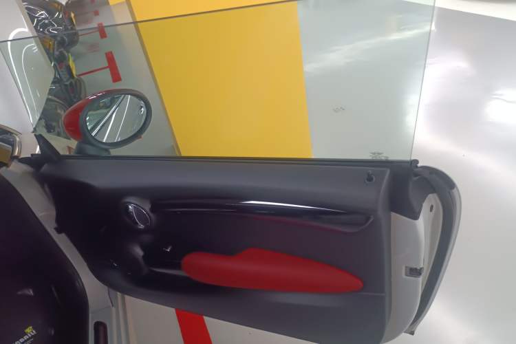 Used MINI JCW 2018 2.0T JOHN COOPER WORKS ALL-IN Interior 6