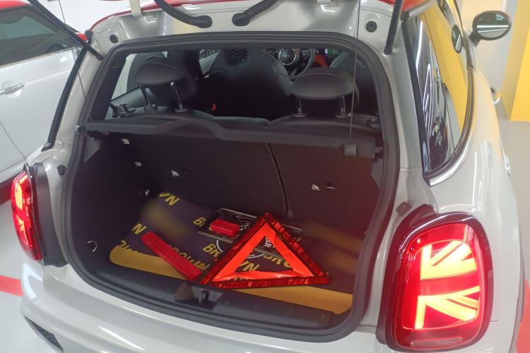 Used MINI JCW 2018 2.0T JOHN COOPER WORKS ALL-IN Trunk