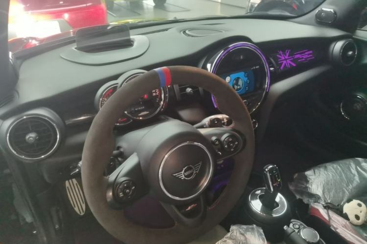 Used MINI JCW 2018 2.0T JOHN COOPER WORKS ALL-IN Center Console