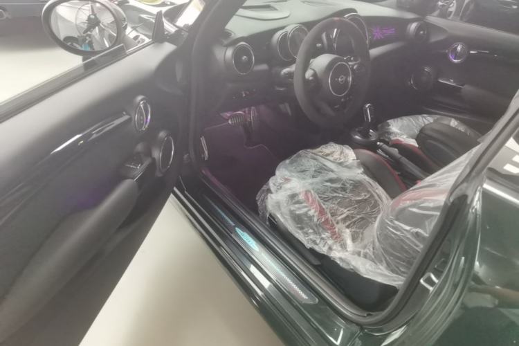 Used MINI JCW 2018 2.0T JOHN COOPER WORKS ALL-IN Driver Seat